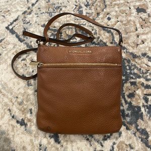 Michael Kors ⭐️ crossbody bag